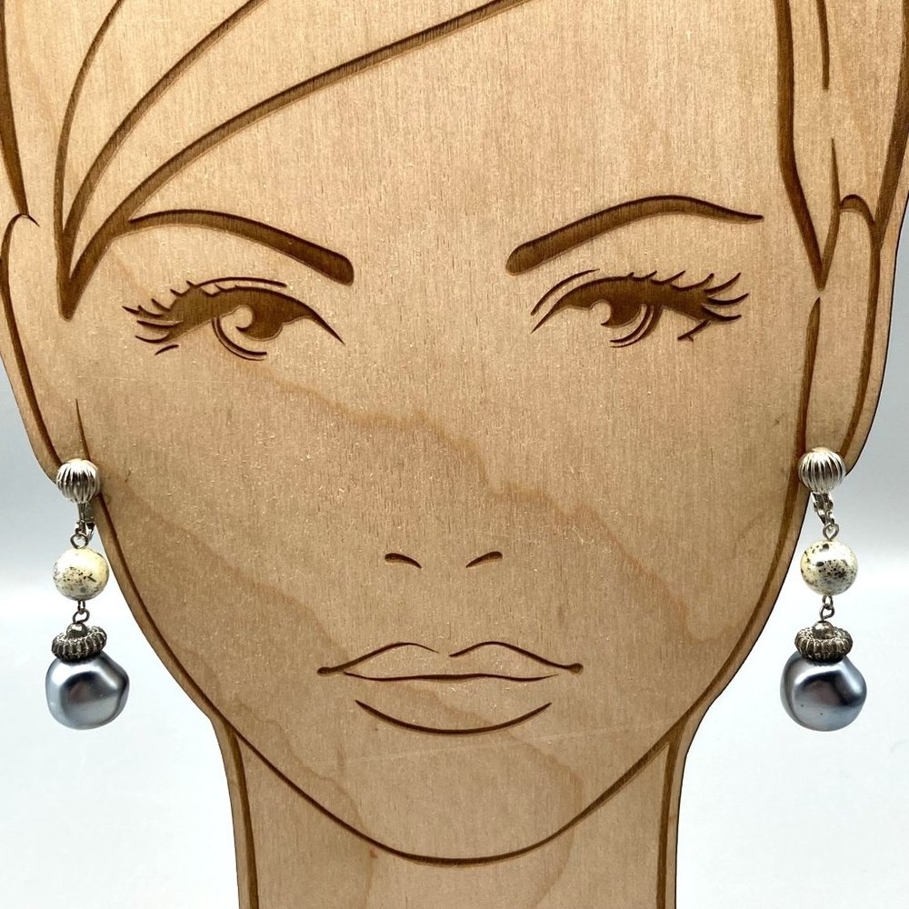 Vintage Classic Pearl Drop Earrings with Chic Grey Baroque Faux Pearl Dangles